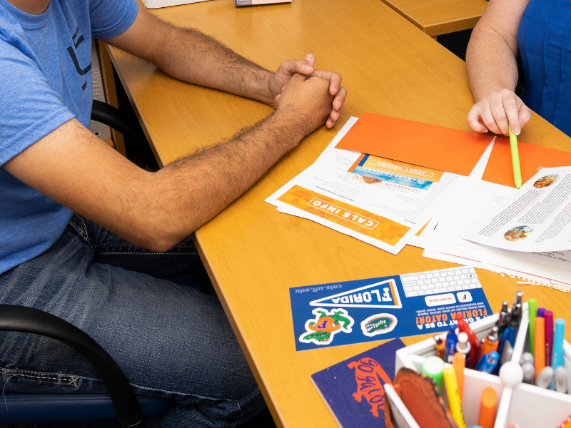 Advising materials on a desk